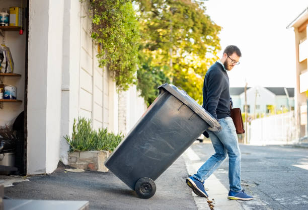 Best Professional Junk Removal  in Colonia, NJ